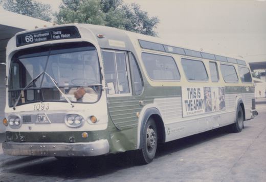 A green and cream Chicago Transit Authority motor bus, number 1093, parked at a street curb with a route sign reading '68 Northwest Highway Touhy Park Ridge' and a side advertisement for 'This is the Army'.